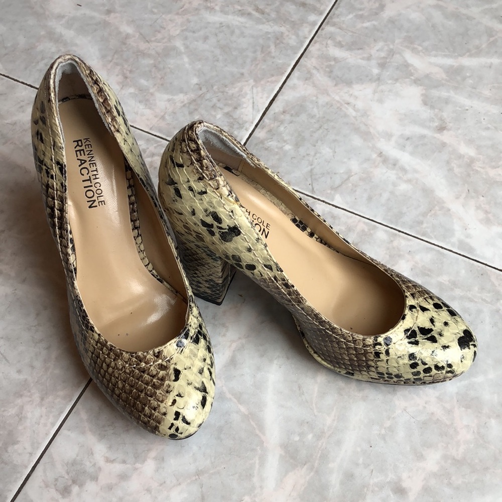 Kenneth Cole Reaction Platform High Heels